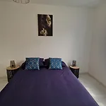 T2 Avec Terrasse En Ville, Proche Et Campagne Διαμέρισμα *