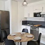 דירה T2 Avec Terrasse En Ville, Proche Et Campagne סן נזאר