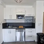 דירה T2 Avec Terrasse En Ville, Proche Et Campagne סן נזאר